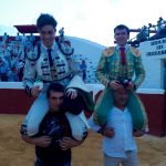 maldonado-y-adrian-orta-salen-a-hombros-en-mijas