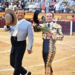 Ferrera indulta a “Juguete” y sale a hombros con Ginés Marín en Badajoz