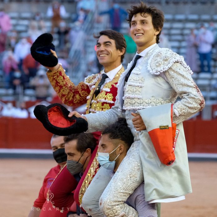 López Chaves y Roca Rey salen a hombros en Salamanca.
