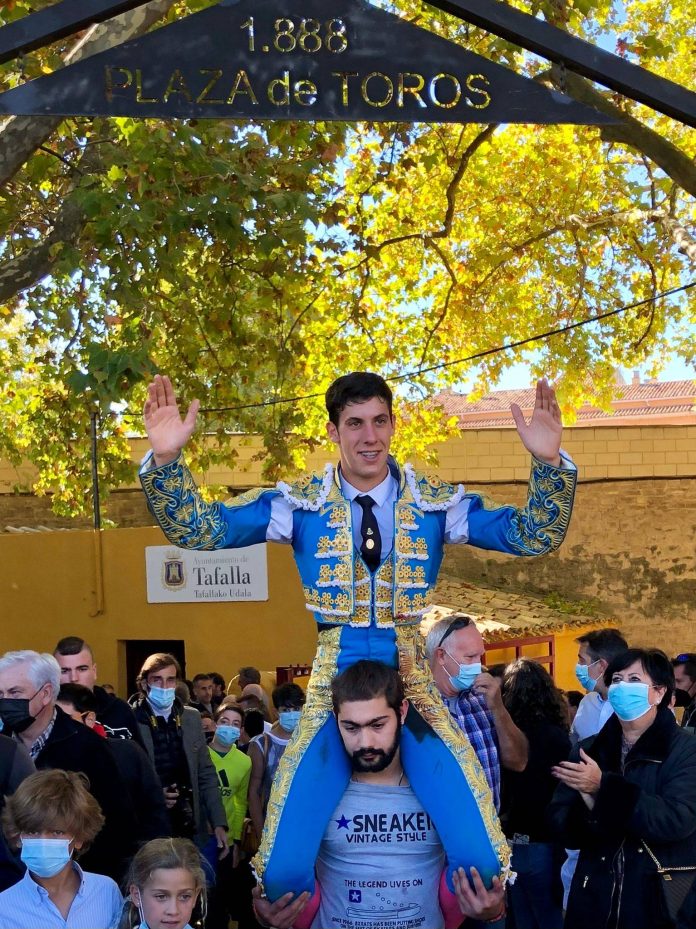 Diego García da una gran dimensión en Tafalla