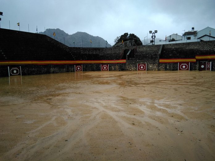 Suspendida la corrida de Villaluenga del Rosario