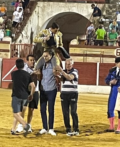 Puerta Grande para Paco Ureña en Baza