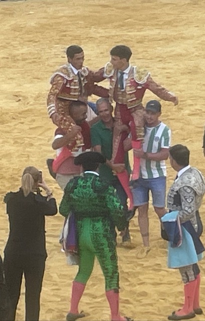 Mariscal Ruiz y Pedro Luis a hombros en La Peza