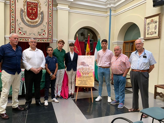 PRESENTACION NOVILLADA GUADIX 1 DE SEPTIEMBRE