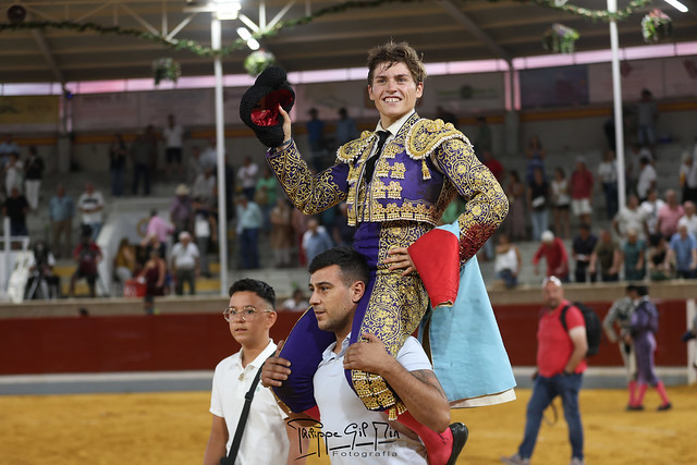 ALVARO SERRANO PUERTA GRANDE EN VILLASECA