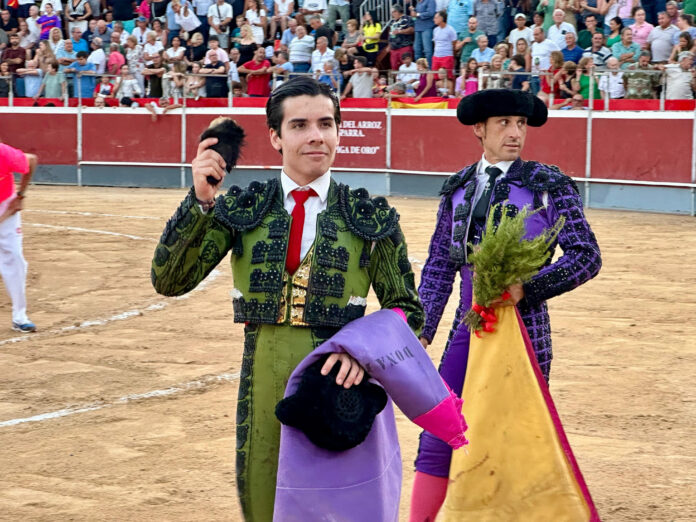Oreja para Alberto Donaire en la cuarta de Calasparra