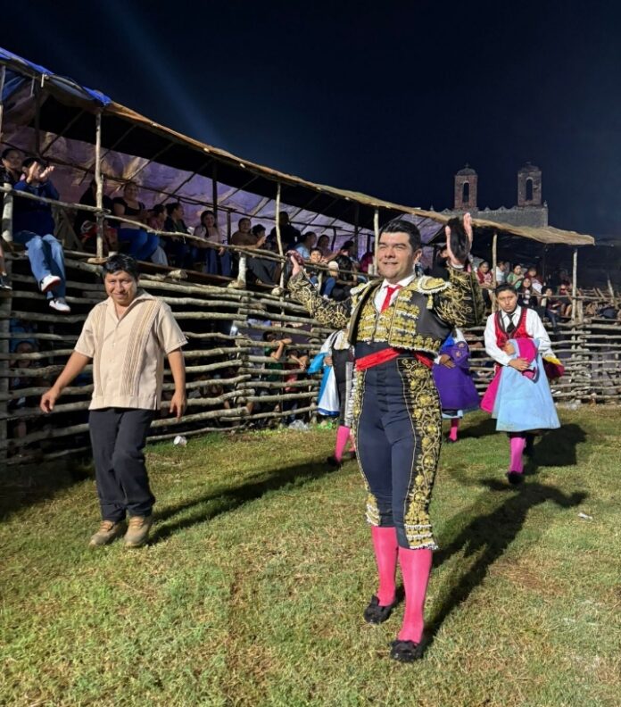 César Vanegas triunfa en México