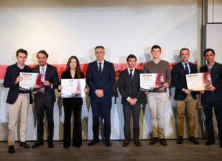 La Escuela Yiyo celebra su temporada histórica con la tradicional fiesta de Navidad